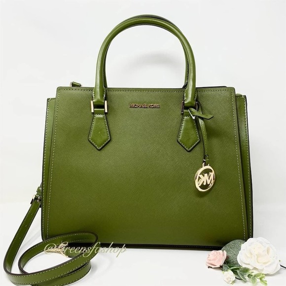 Michael Kors Handbags - New Michael Kors Purse Hope Large Satchel